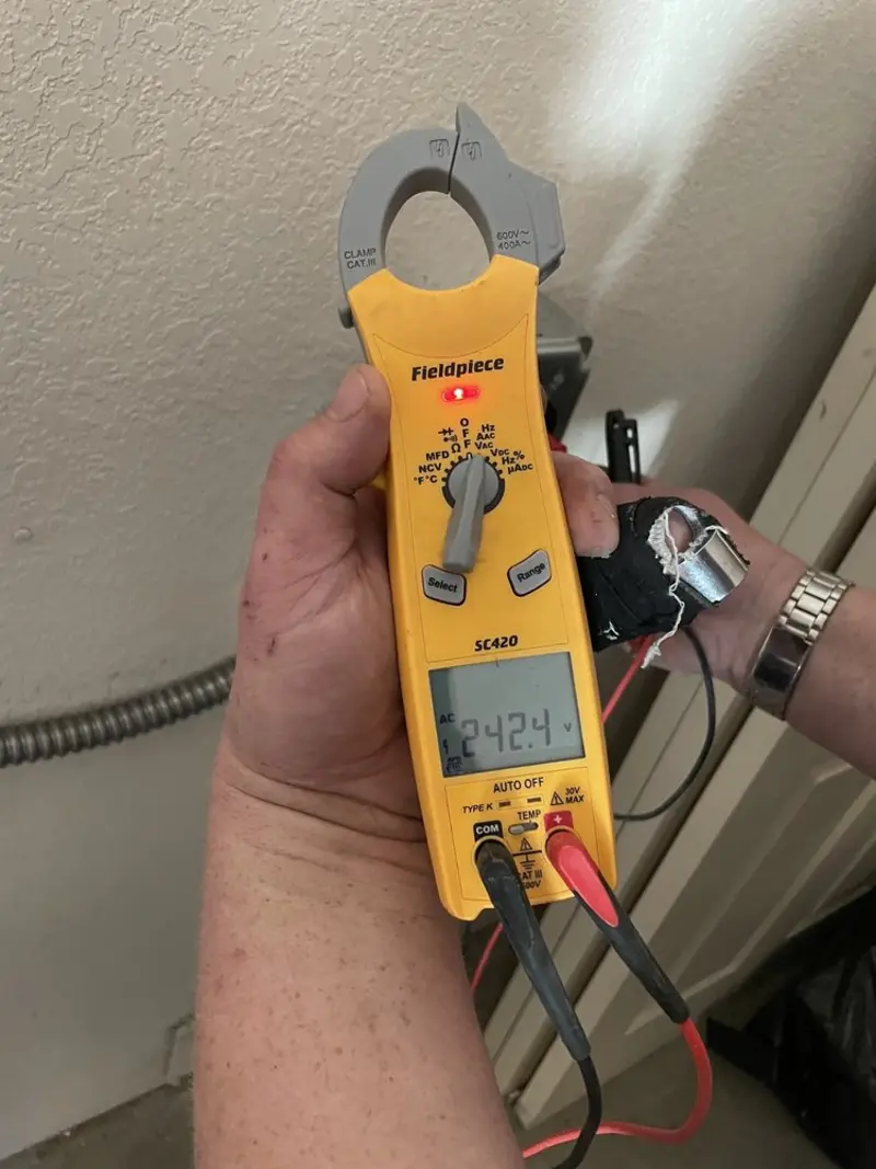 Voltage testing with clamp meter during Generator Installation in Wasco